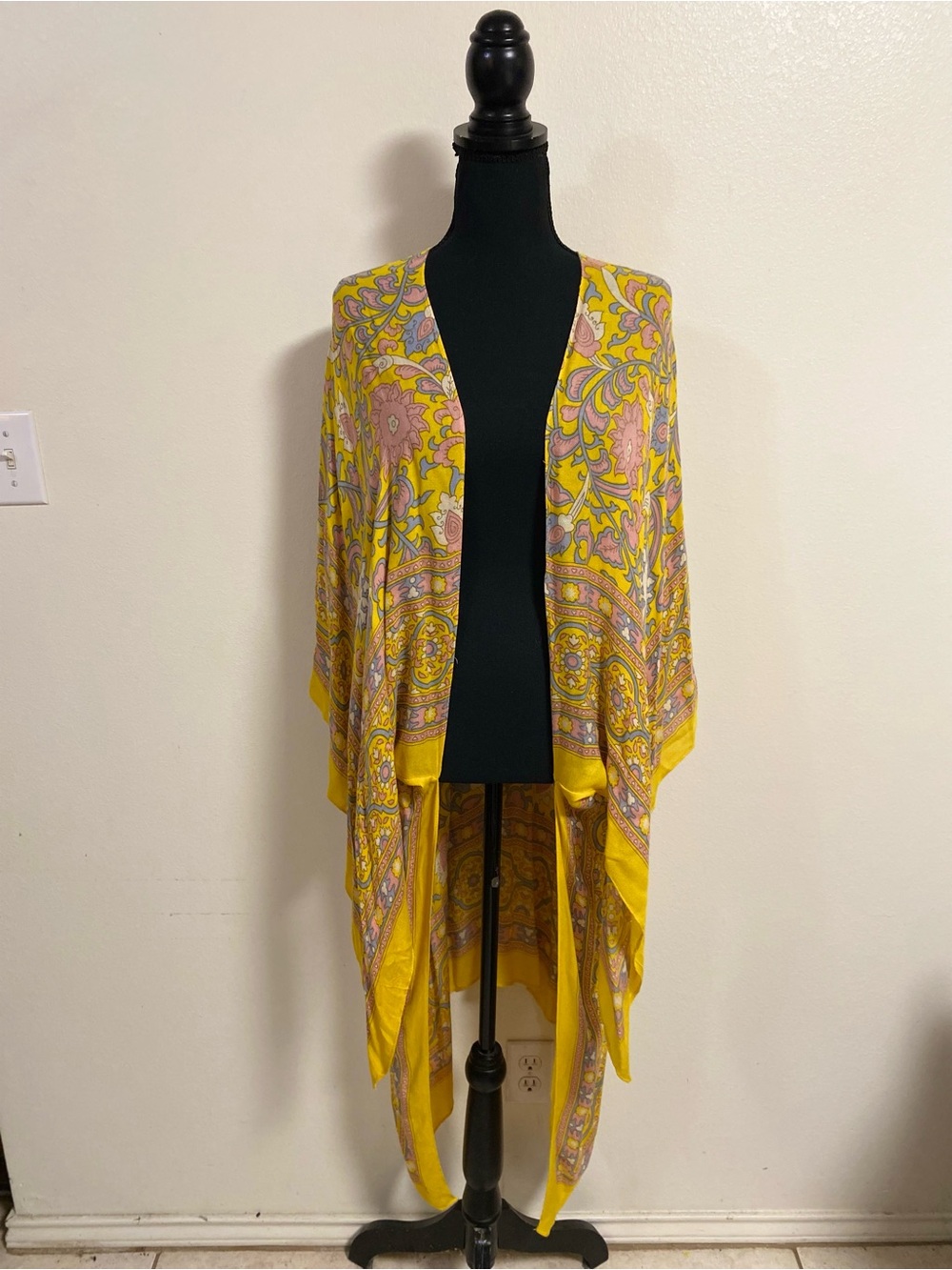 Free People Kimono Women OS Mellow Yellow Magic Dance Border Kimono Cardigan